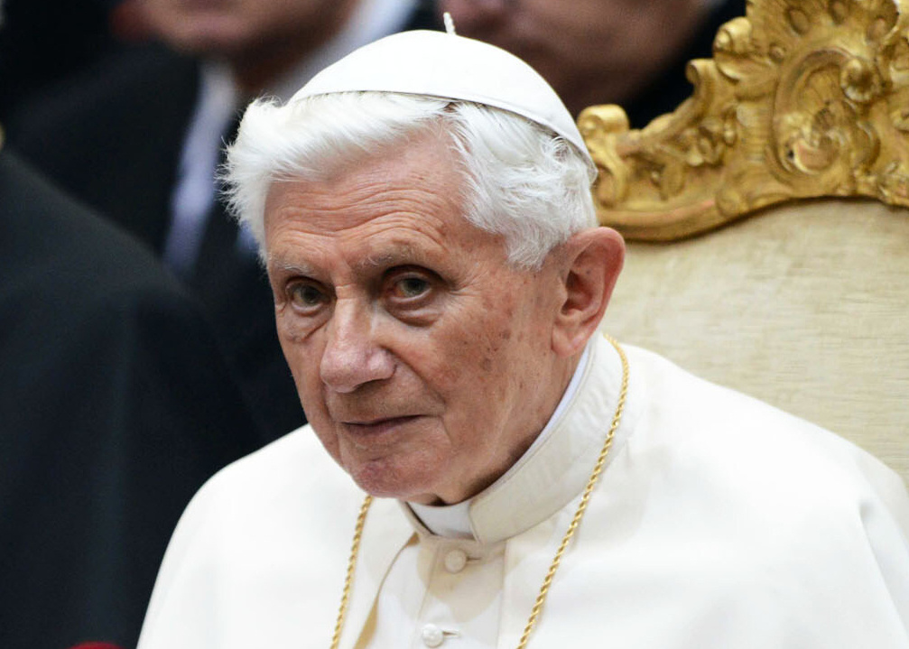 Papst Benedikt XVI. 2012 in der päpstlichen Sommerresidenz Castelgandolfo. (Foto: KNA)