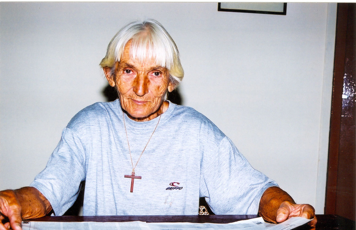 Schwester Veva lebte 61 Jahre mit den Tapirapé. Seit 1976 verzichten die Kleinen Schwestern auf eine spezielle Ordenstracht. (Foto: Cimi)