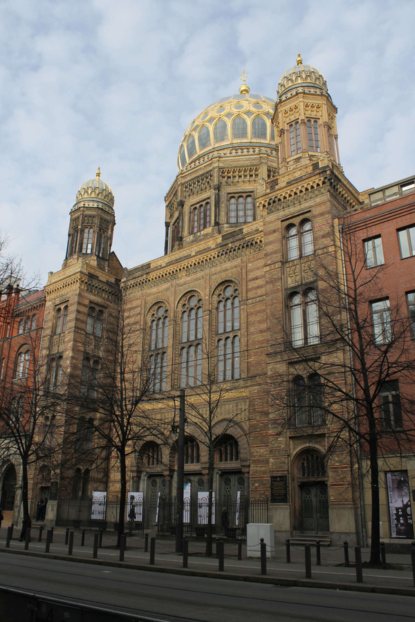 Markante Front: In der Berliner Neuen Synagoge wirkte Regina Jonas. (Foto: Thiede)