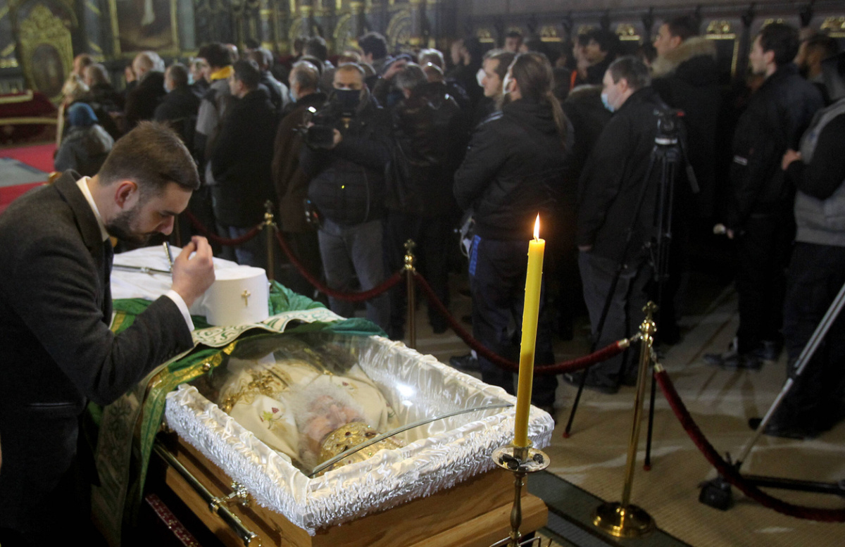 Beerdigung des serbisch-orthodoxen Patriarchen Irinej in Belgrad am 22. November 2020. (Foto: imago images/Aleksandar Djorovic)