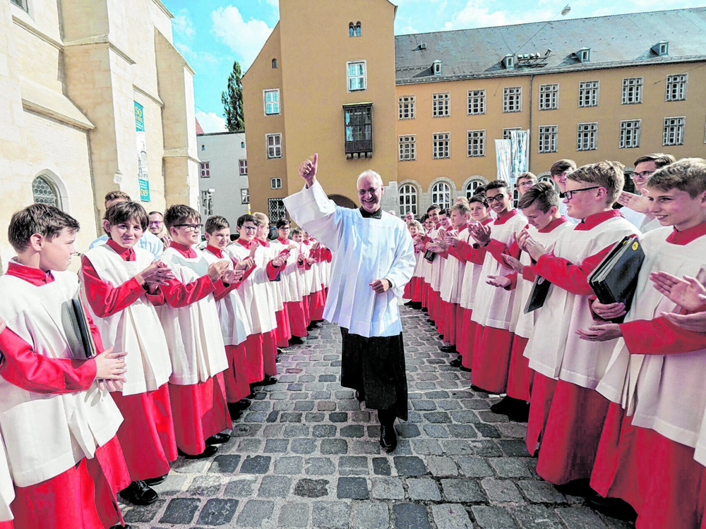 Domkapellmeister Roland Büchner verabschiedet sich am 17. Juli von den Regensburger Domspatzen. (Foto: Michael Vogl/Bistum Regensburg)
