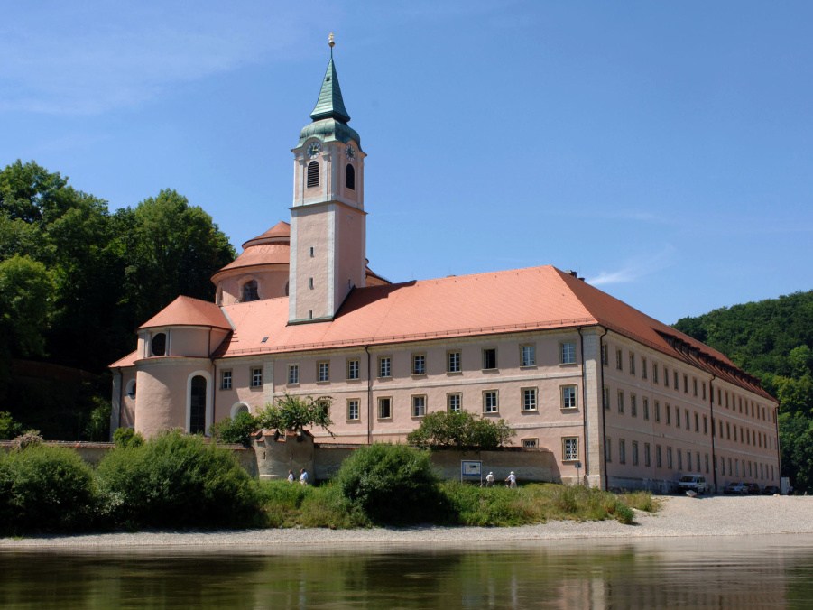 Die Abtei Weltenburg ist das älteste Kloster Bayerns und liegt direkt am Ufer der Donau. (Foto: KNA)