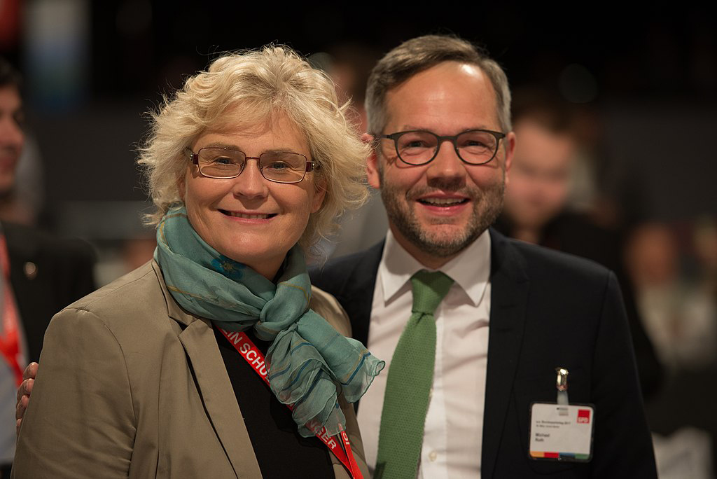 Christine Lambrecht und Michael Roth auf dem SPD Bundesparteitag am 19. März 2017 in Berlin. (Foto: Olaf Kosinsky / konsinsky.eu / CC BY-SA 3.0 DE / https://creativecommons.org/licenses/by-sa/3.0/de/deed.en)