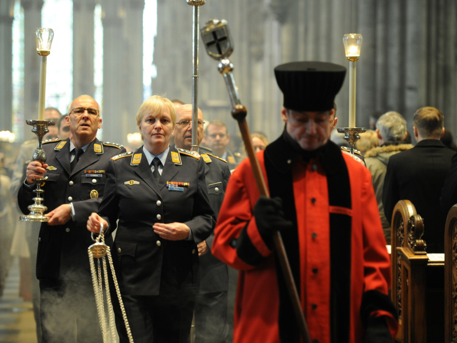 Auszug nach dem internationalen Soldatengottesdienst im Kölner Dom am 22. Januar 2015. (Foto: KNA)