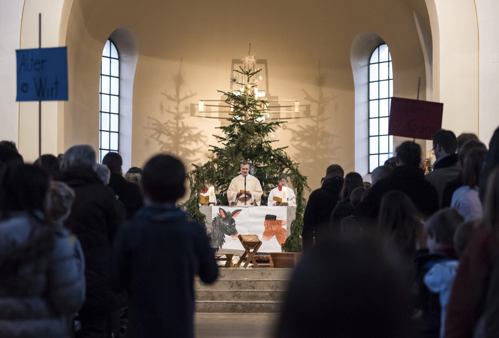 Weihnachtsgottesdienst in der Pfarrkirche Sankt Ulrich in München am 24. Dezember 2014. (Foto: KNA)