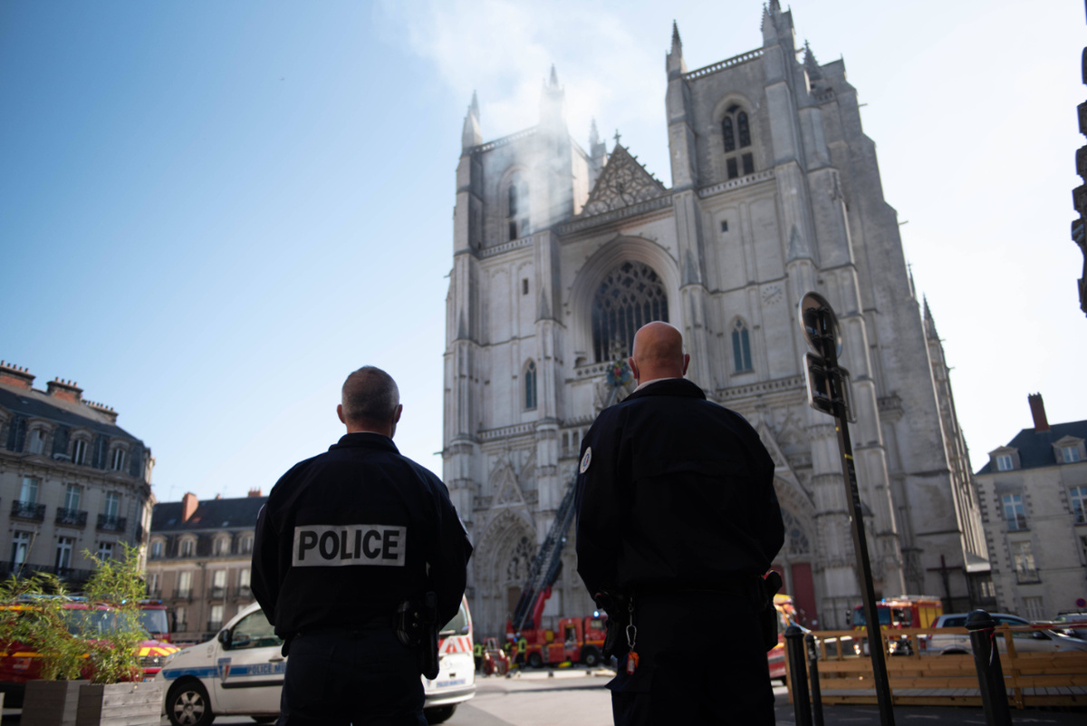 Vor rund einem Monat brannte die Kathedrale von Nantes. (Foto: imago images/PanoramiC)