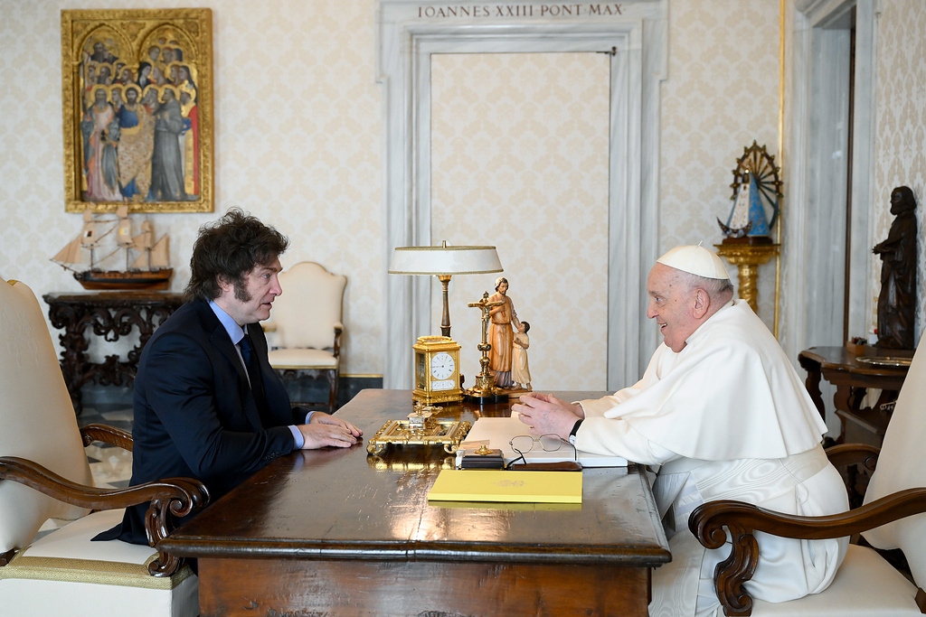 Javier Milei, Präsident von Argentinien, zu Besuch bei Papst Franziskus am 12. Februar 2024 im Vatikan. (Foto: KNA)