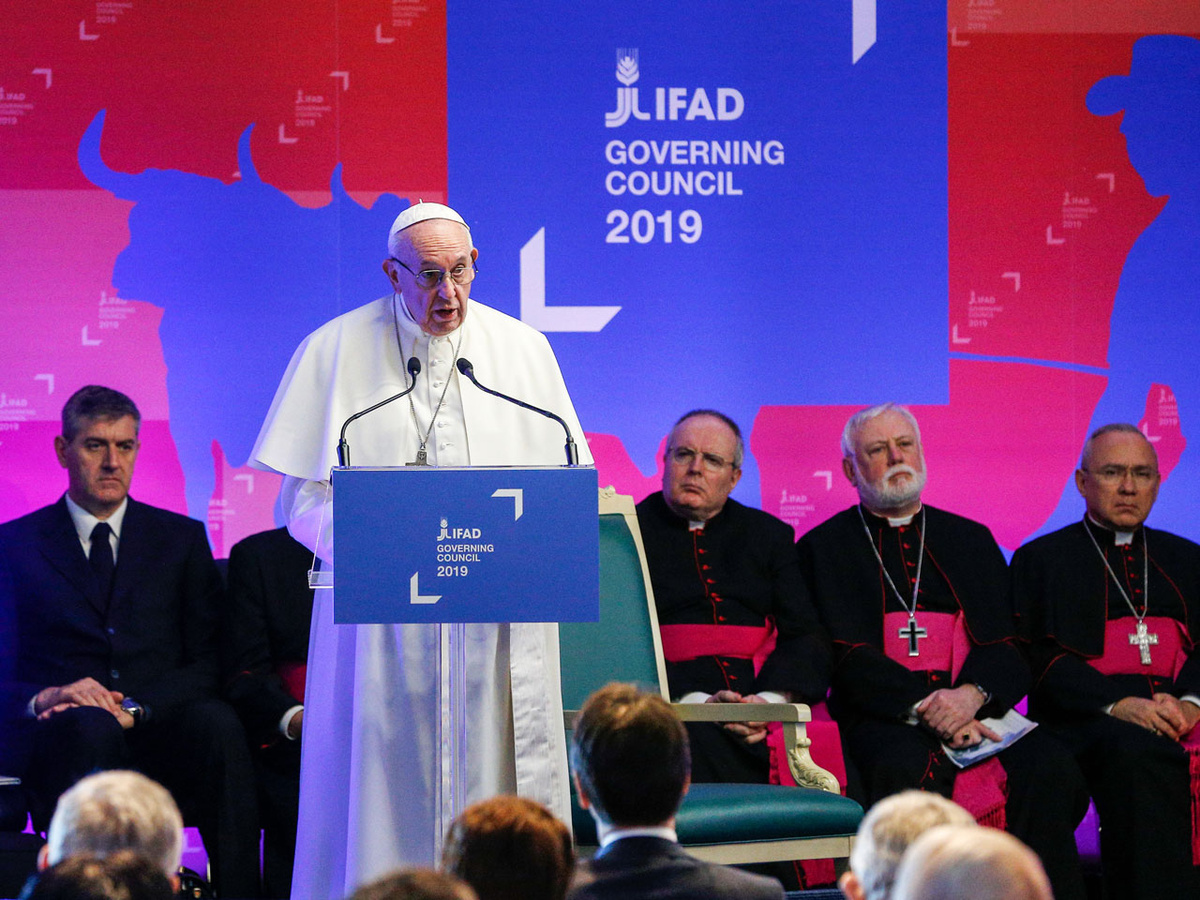 Papst Franziskus beim Internationalen Fonds für landwirtschaftliche Entwicklung. (Foto: KNA)