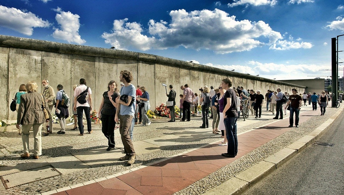 Die Berliner Mauer an der Bernauer Straße. (Foto: gem)